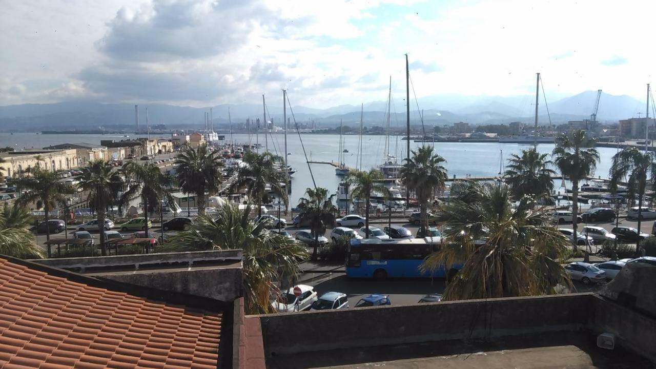 Appartement Il Covo Sul Porto à Milazzo Extérieur photo