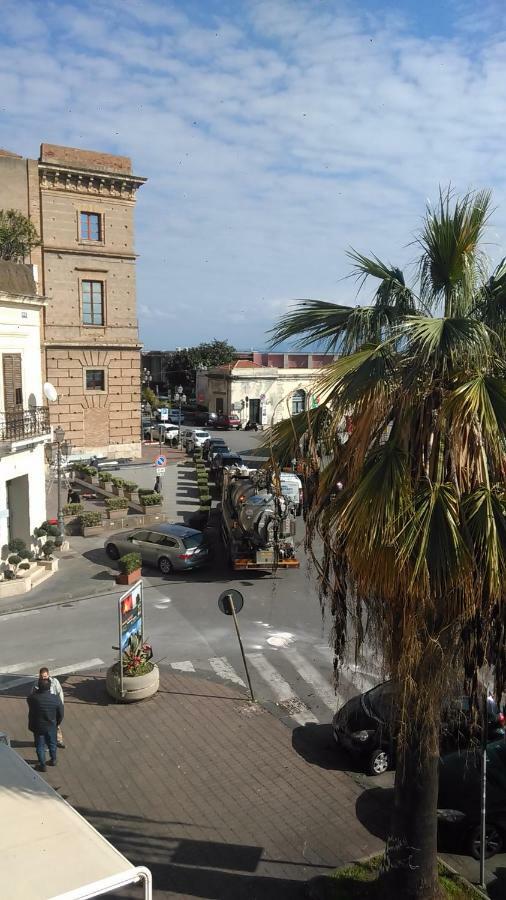 Appartement Il Covo Sul Porto à Milazzo Extérieur photo