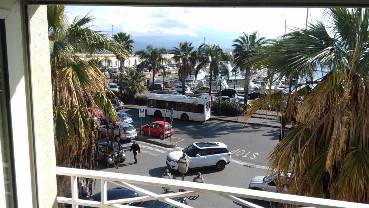 Appartement Il Covo Sul Porto à Milazzo Extérieur photo