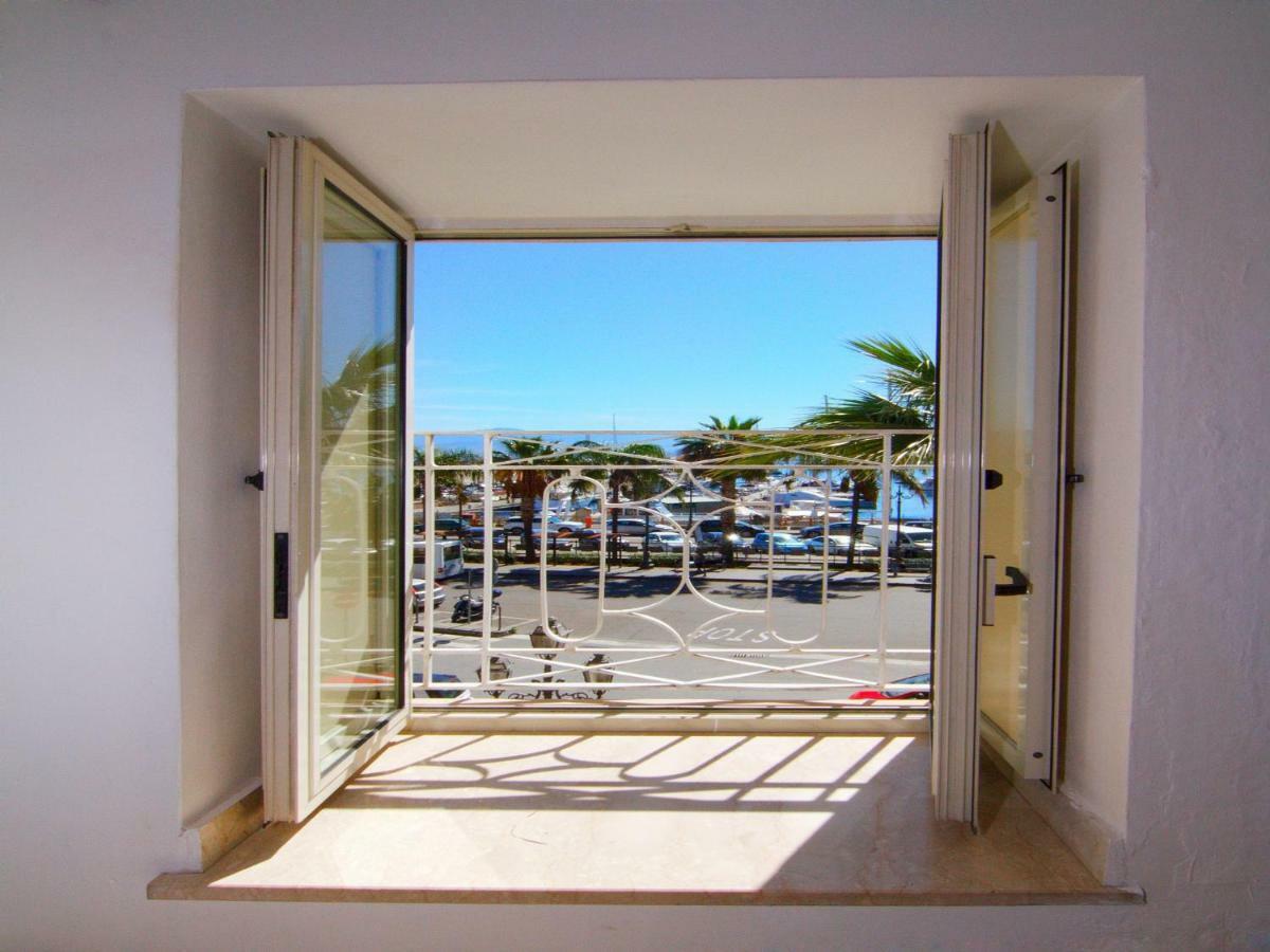 Appartement Il Covo Sul Porto à Milazzo Extérieur photo